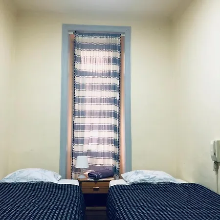 Lisbangla Guest house