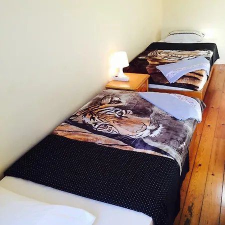 بيت ضيافة Lisbangla